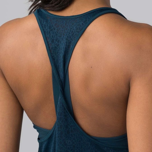 Lululemon Jaded Green Teal Twist & Train Mesh Tank Top - Picture 3 of 11